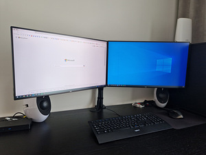 Два монитора Dell U2717D + Dell U2719D и держатель (8 фото из 10)