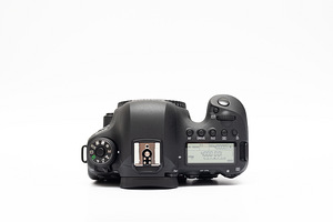 Canon EOS 6D Mark II (body) peegelkaamera (8 foto / 10)