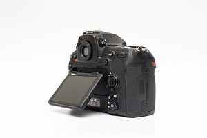 Nikon D850 (body) peegelkaamera (5 foto / 10)