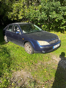 Ford Mondeo Ghia 2.0 bens (2 foto / 8)