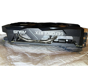 RTX 2060 (4 foto / 4)