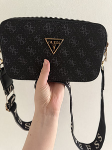 Kott Guess (6 foto / 6)
