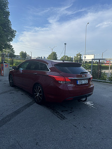 Hyundai i40. Регистрационный сбор оплачен. (5 фото из 10)