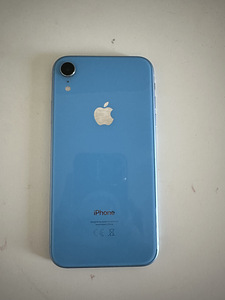 iPhone XR (1 foto / 8)