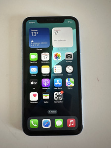 iPhone XR (6 foto / 8)