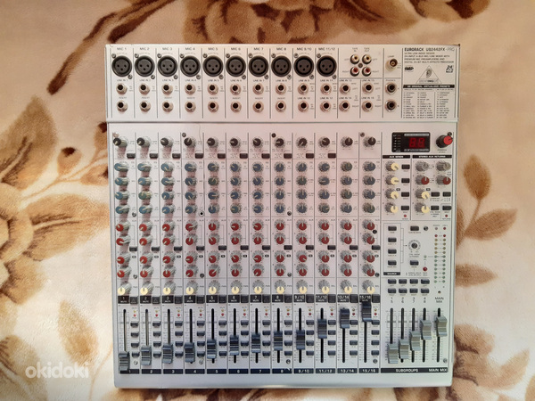 Микшерный пульт BEHRINGER EURORACK UB 2442FX-PRO