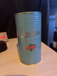 Jean paul gaultier (1 foto / 4)