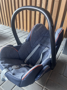 Maxi-cosi + EasyFix CabrioFix (4 foto / 5)
