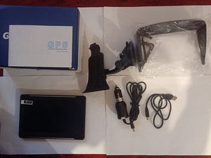 GPS NAVI auto veoauto matkaauto jne.(UUS)