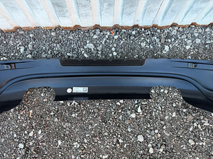 VOLKSWAGEN GOLF 5 R32 STIILIS TAGALISA ABS PLASTIK (6 foto / 8)