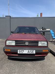 VW Jetta 1.6 DIESEL (1 foto / 5)