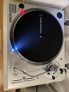 Vinüülplaadi mängija Audio-Technica (3 foto / 3)