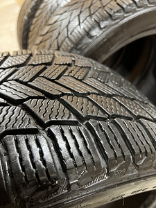 Michelin X-Ice Snow lamellrehvid 245/40 R19 (3 foto / 7)