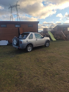 Land Rover Freelander (8 foto / 8)