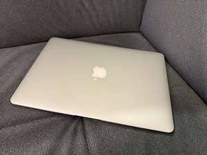 Macbook Air 2015 13” (2 фото из 3)