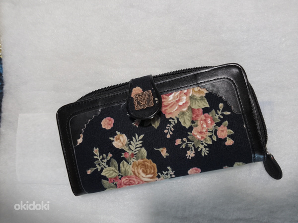 Новый красивый женский кошелек "Anna Sui" (фото #1)