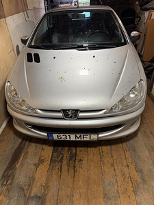 Peugeot 206 (2 фото из 9)