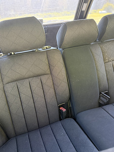 MERCEDES-BENZ E 250T D (4 foto / 10)