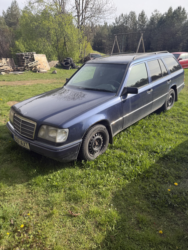 MERCEDES-BENZ E 250T D