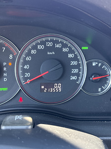 Subaru legacy (8 foto / 10)