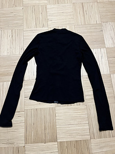 Женская кофта (2 фото из 2)