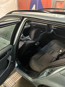 BMW 320D E46 (5 фото из 10)
