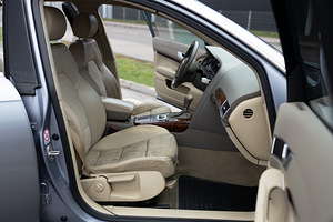 Audi A6 2.4 130kW (8 foto / 13)