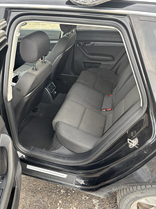 Audi A6 C6 (8 фото из 9)