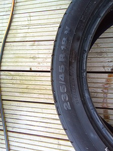 Шины Continental ContisportContact 235/45 R18 (2 фото из 2)