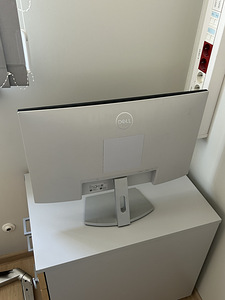 Монитор Dell 24" белый (2 фото из 2)
