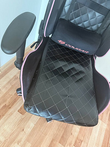 Gaming chair Cougar ARMOR One EVA (7 foto / 7)