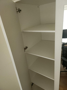 Suur 3 uksega riidekapp peegli ja sahtlitega (5 foto / 7)