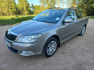 2010 Škoda octavia 1,6d manual (12 foto / 15)