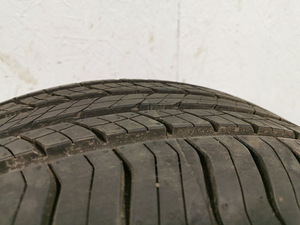 Шины M+S, 225 / 55 / R18 (3 фото из 6)