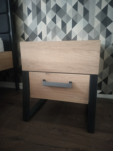 Magamistoa mööbli komplekt (voodi, öökapp, kummut) (2 foto / 3)
