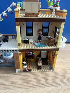 LEGO Friends 41732 – Heartlake City Community Center (4 foto / 5)