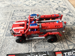LEGO Technic 42075 – Päästeteenistuse sõiduk (3 foto / 3)