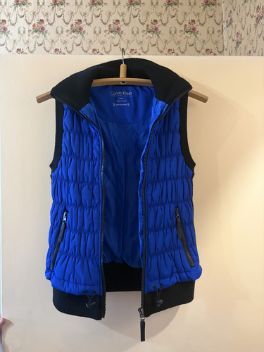 Müüa tüdrukute vest