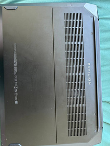 HP Pavillion Gaming 15 / HyperX Cloud II / HyperX Pulsefire (4 foto / 10)