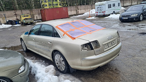 Audi A8 D3 Lang varuosadeks, varuosad (4 foto / 5)