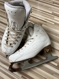 Uisud Risport Royal Pro + terad John Wilson Coronation Ace (7 foto / 7)