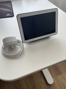 Google Nest Hub (1 фото из 2)