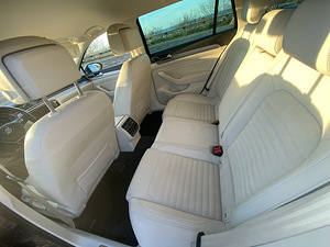 Volkswagen Passat Variant Highline 1.8TSI 132kW (6 foto / 9)