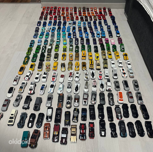 Hot Wheels collection 232tk