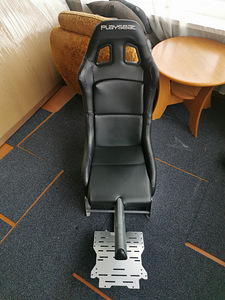 Playseat (1 foto / 2)