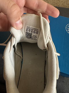 Кроссовки Adidas Ozelia (6 фото из 6)