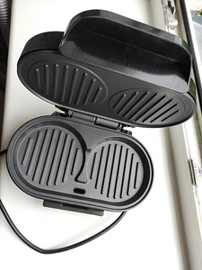 Burger maker (1 foto / 1)