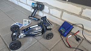 RC off-road puldiga auto (4 foto / 6)