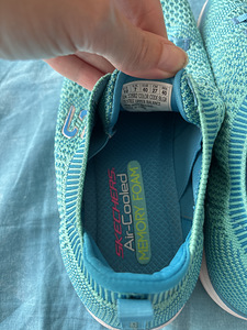 Skechers (3 фото из 4)