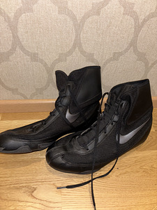 Боксерские ботинки Nike (3 фото из 3)